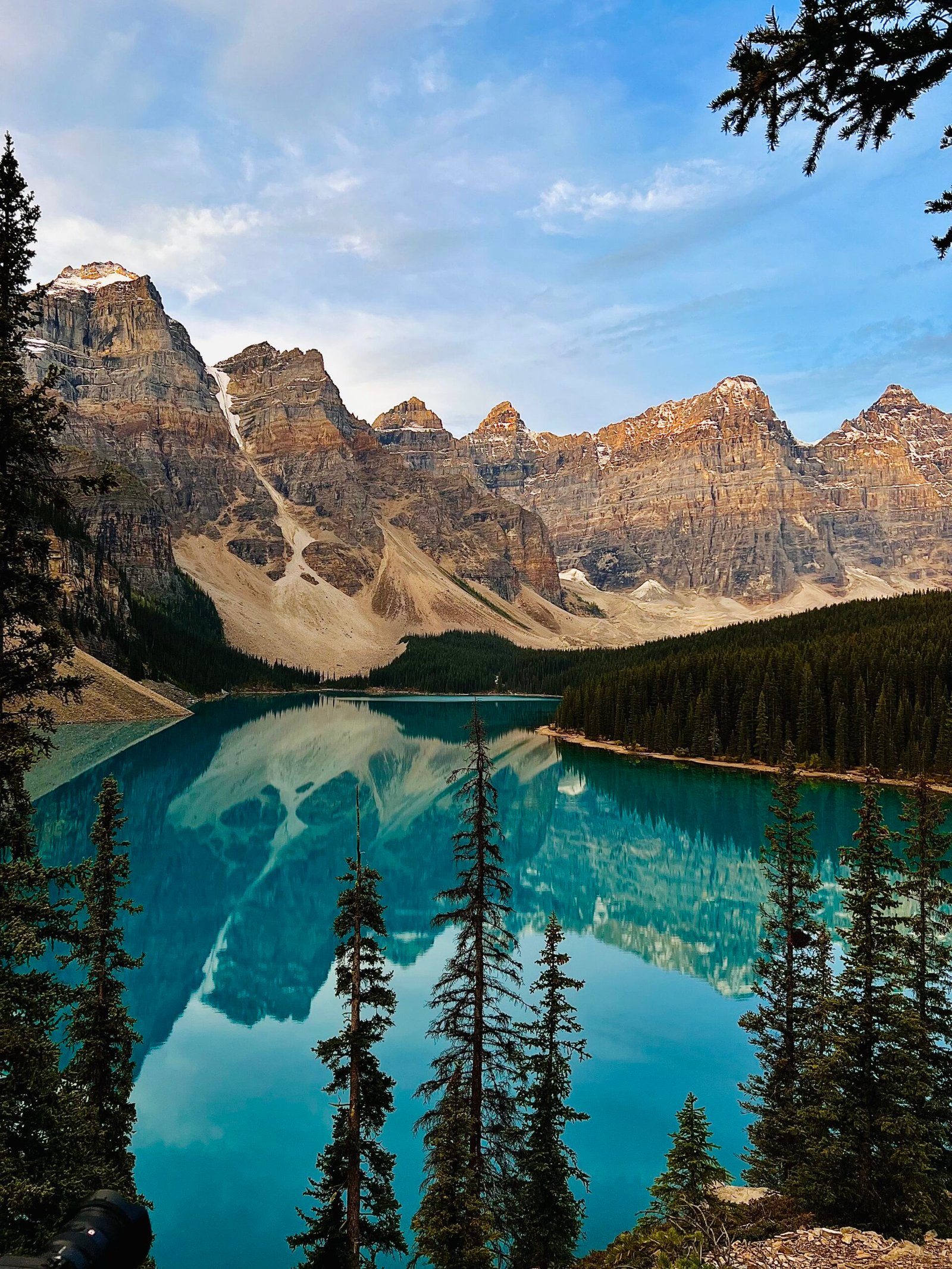 Moraine Lake, Banff National Park, Alberta, Canada